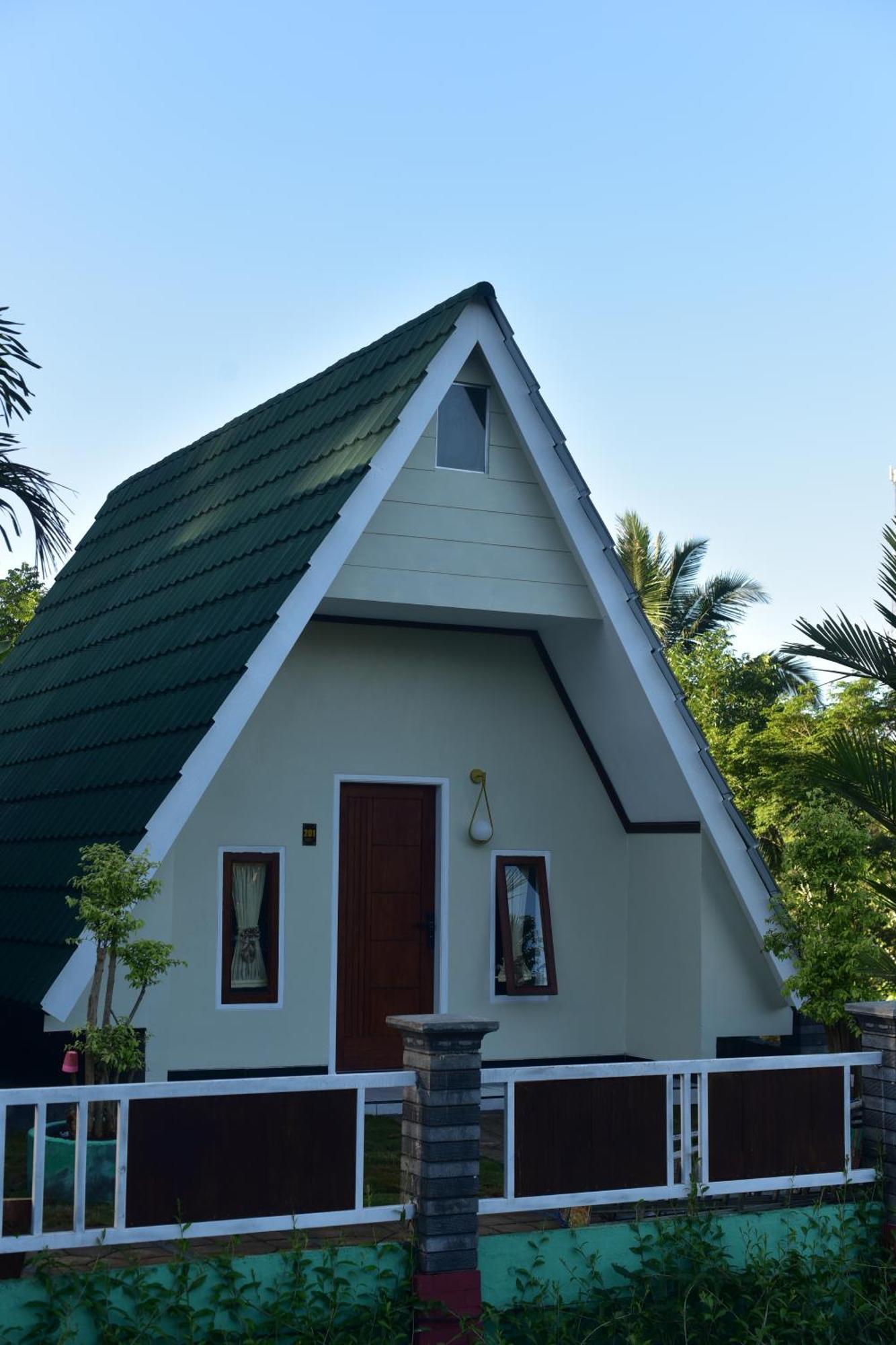 Kaliningrat Cottage 1 Sidomukti Exterior photo